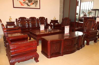 家宝红木“一口价”产品已售罄，活动火爆彰显红木魅力